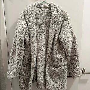 AE Cozy Gray Sherpa Jacket